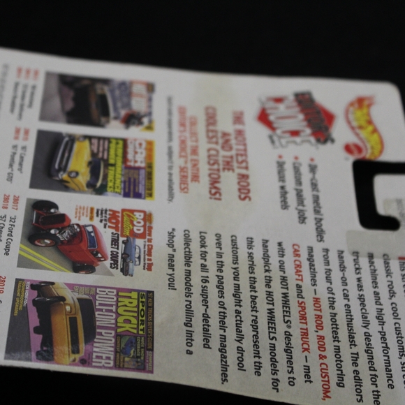 Hot Wheels Editors Choice Hot Rod '68 Ford Mustang Die Cast Target #1/16 - Picture 4 of 4